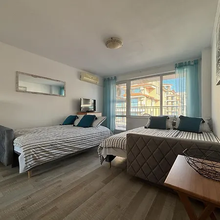 Bw - Aquamarin C6 アパート